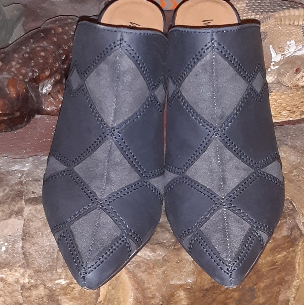 Blue heels by Michael Antonio - Picture 3 of 6